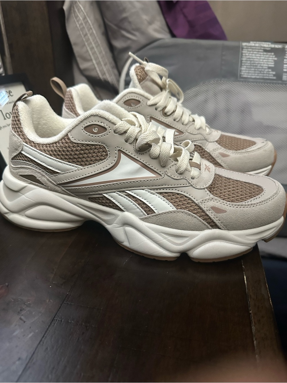 Reebok Men’s Chunky Sneakers in Beige, White and Light Brown